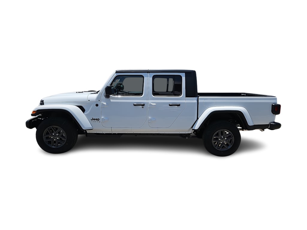 Thumbnail: 2026 Jeep Gladiator - 3