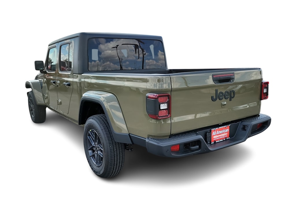 Thumbnail: 2025 Jeep Gladiator - 4