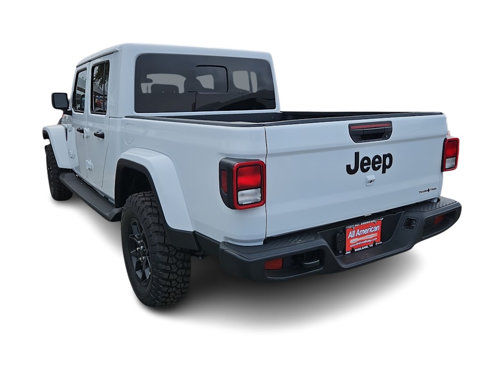 Thumbnail: 2026 Jeep Gladiator - 4