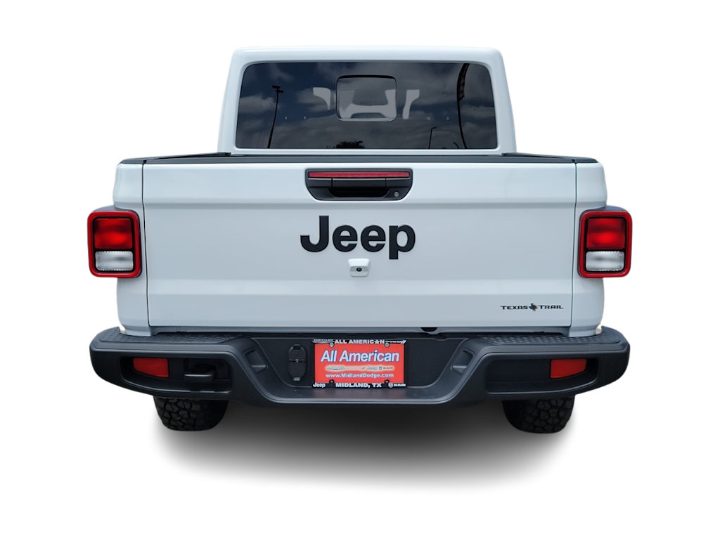 Thumbnail: 2026 Jeep Gladiator - 17