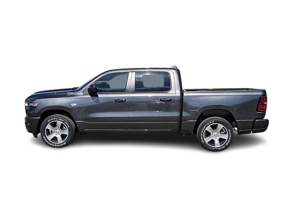 Thumbnail: 2026 RAM 1500 - 3