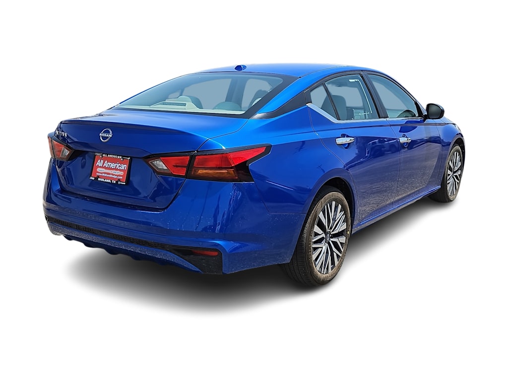 Thumbnail: 2025 Nissan Altima - 22