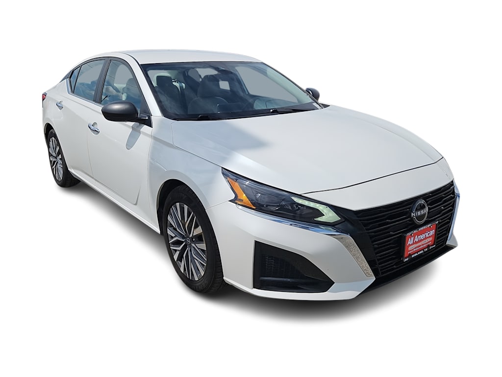 Thumbnail: 2024 Nissan Altima - 19