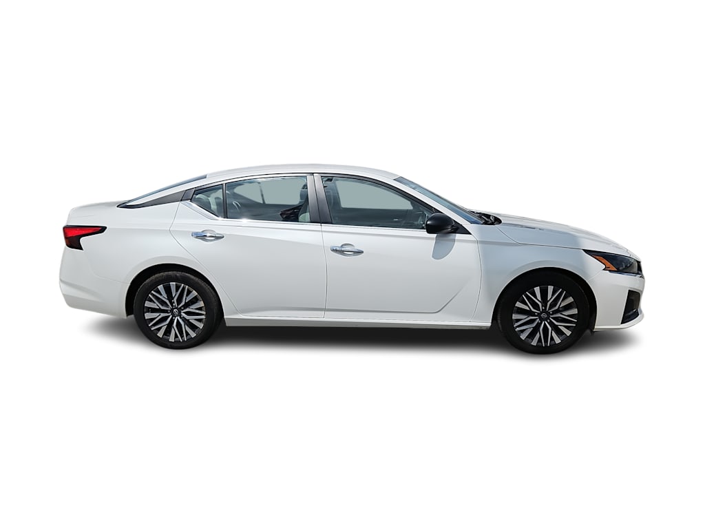 Thumbnail: 2024 Nissan Altima - 22