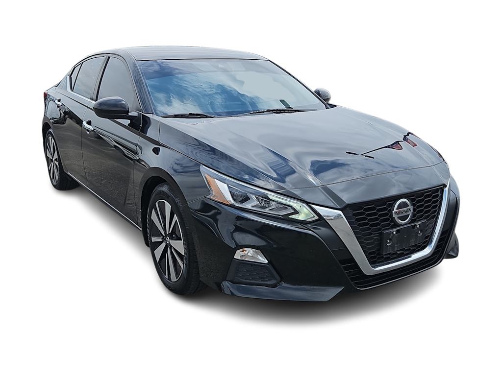 Thumbnail: 2022 Nissan Altima - 18