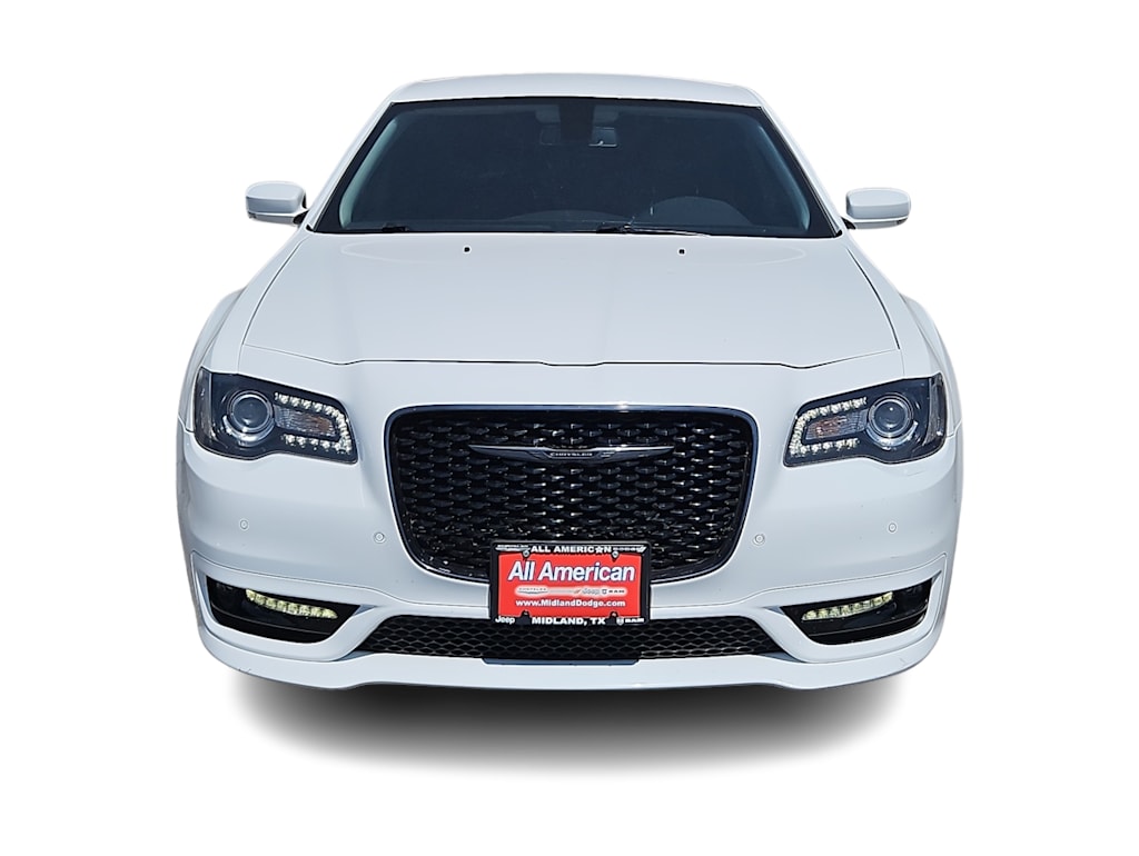 Thumbnail: 2022 Chrysler 300 - 6
