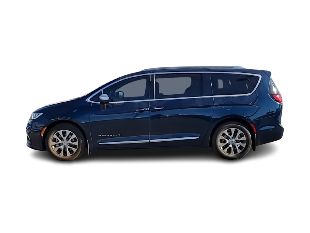 Thumbnail: 2021 Chrysler Pacifica - 3