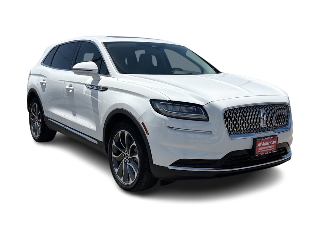Thumbnail: 2023 Lincoln Nautilus - 17