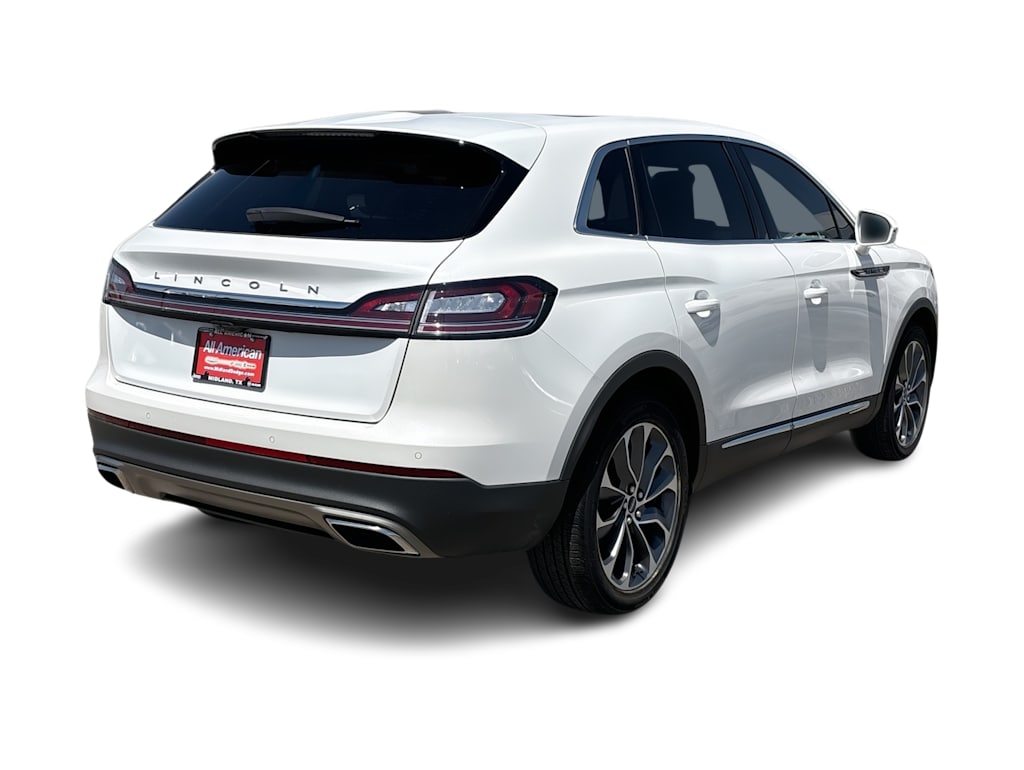 Thumbnail: 2023 Lincoln Nautilus - 20