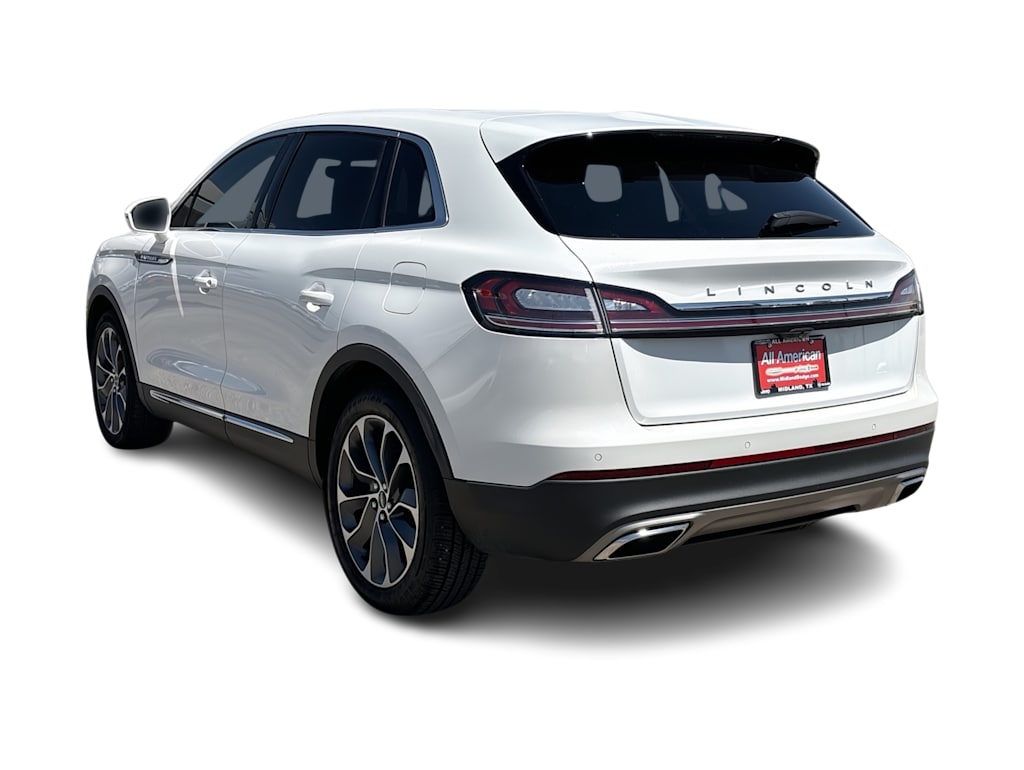 Thumbnail: 2023 Lincoln Nautilus - 4