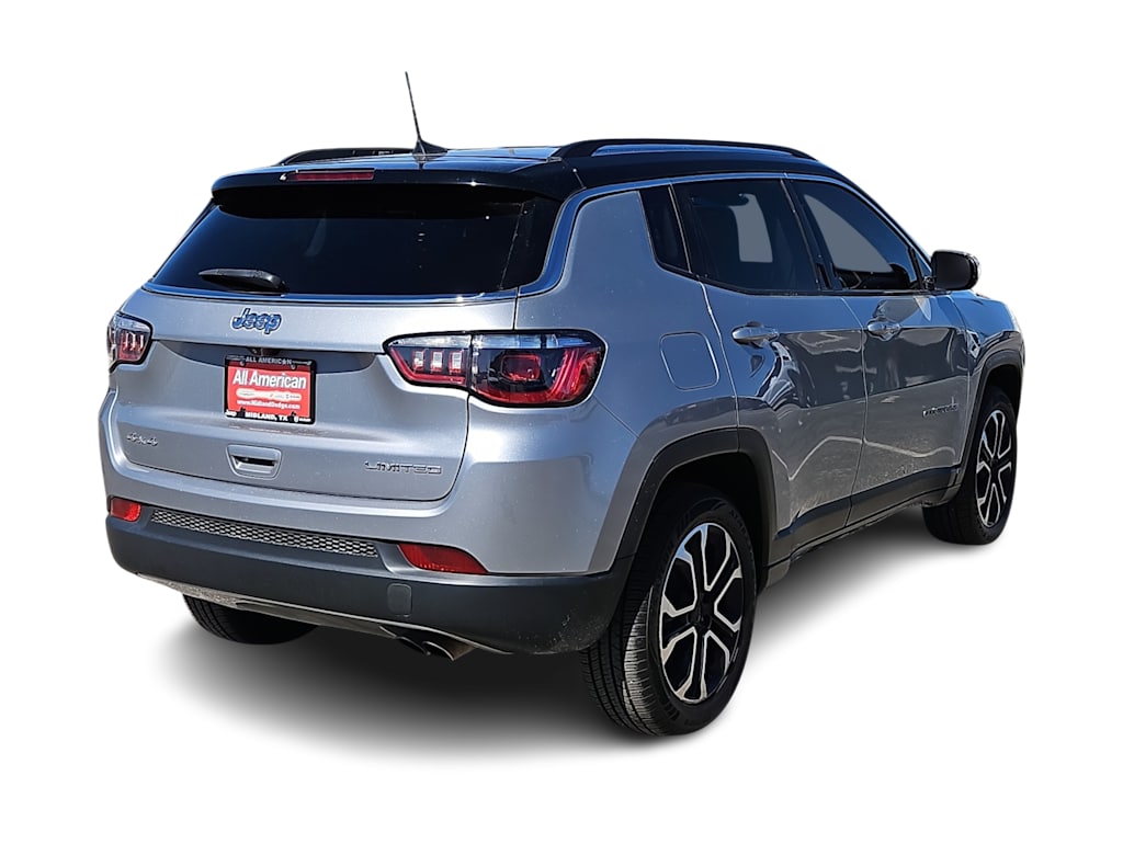 Thumbnail: 2022 Jeep Compass - 21