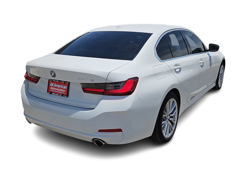 Thumbnail: 2024 BMW 3 Series - 19