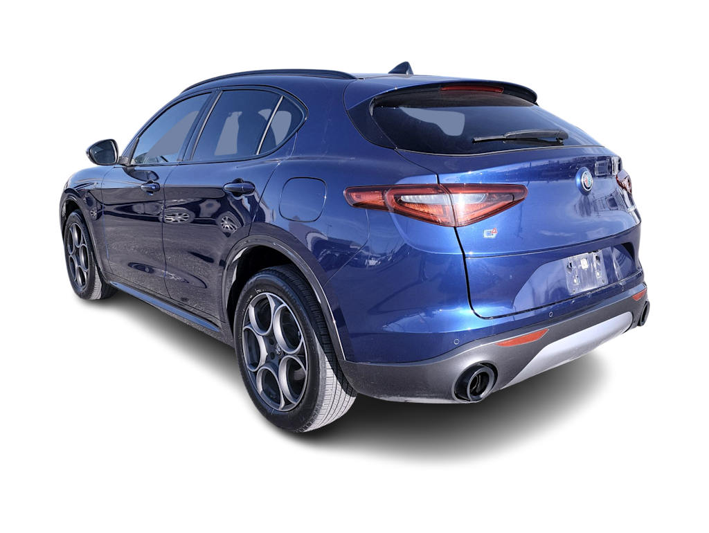 2022 Alfa Romeo Stelvio Ti 4