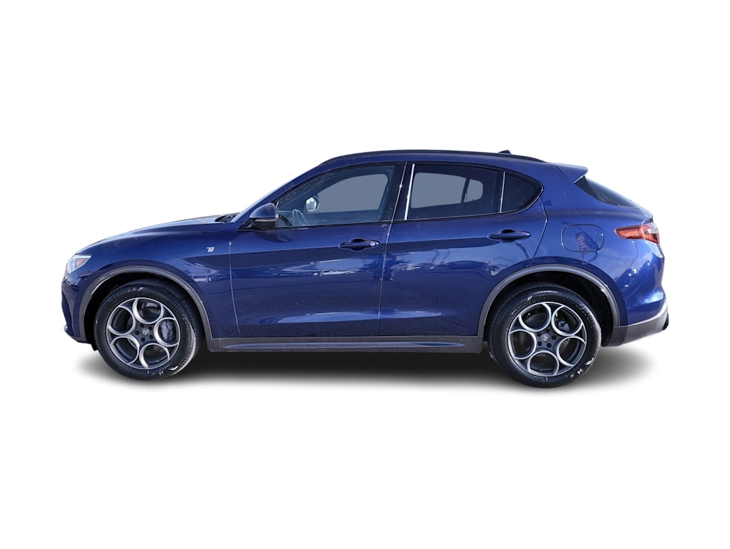 2022 Alfa Romeo Stelvio Ti 3