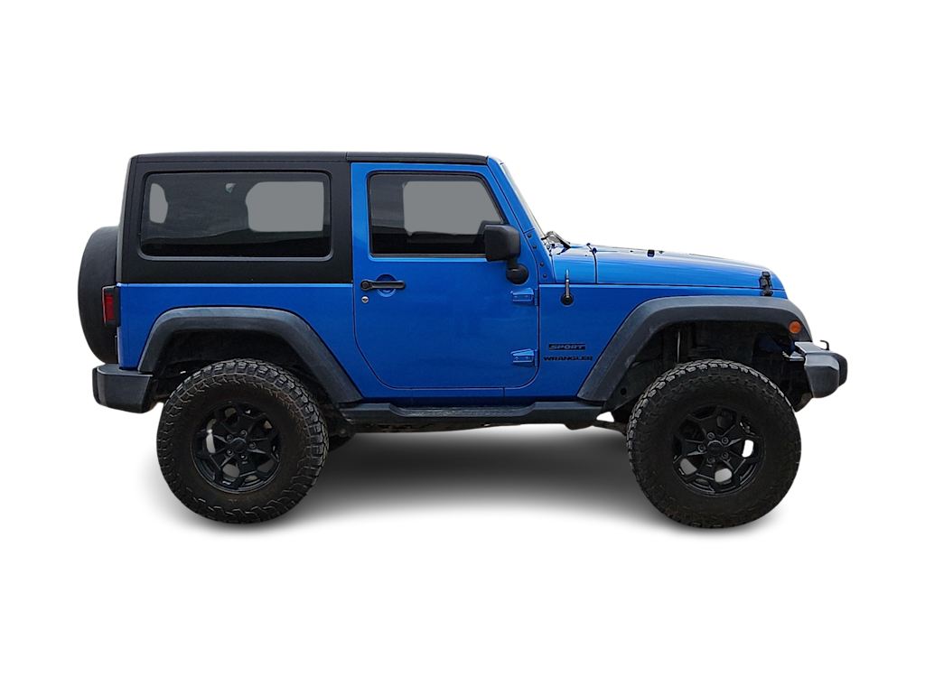 Thumbnail: 2015 Jeep Wrangler - 19