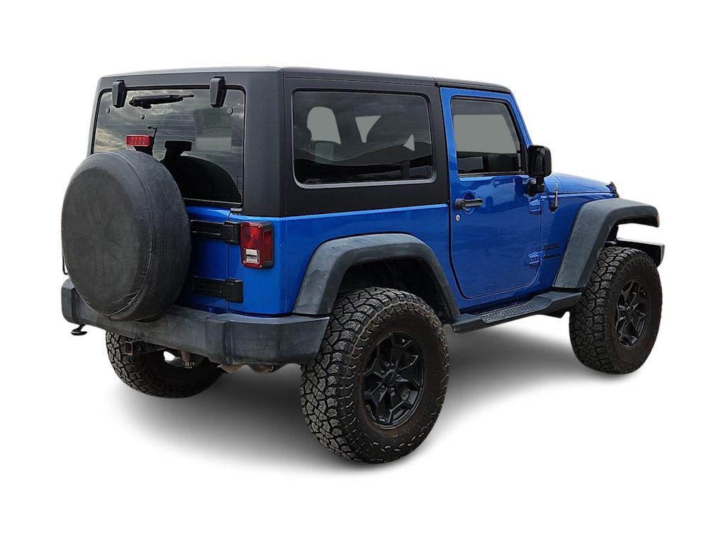 Thumbnail: 2015 Jeep Wrangler - 18