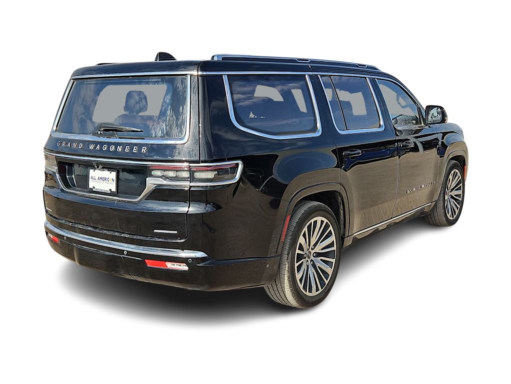 Thumbnail: 2023 Jeep Grand Wagoneer - 21