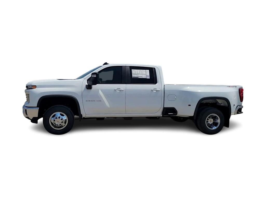 Thumbnail: 2026 Chevrolet Silverado 3500 - 3