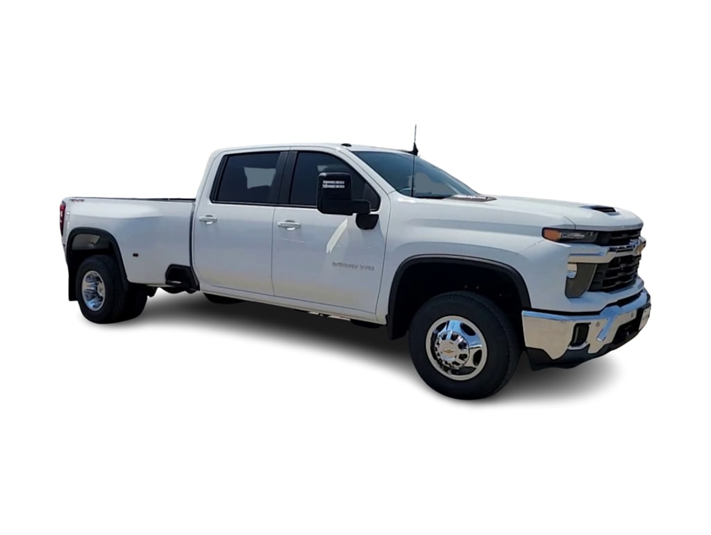 Thumbnail: 2026 Chevrolet Silverado 3500 - 19