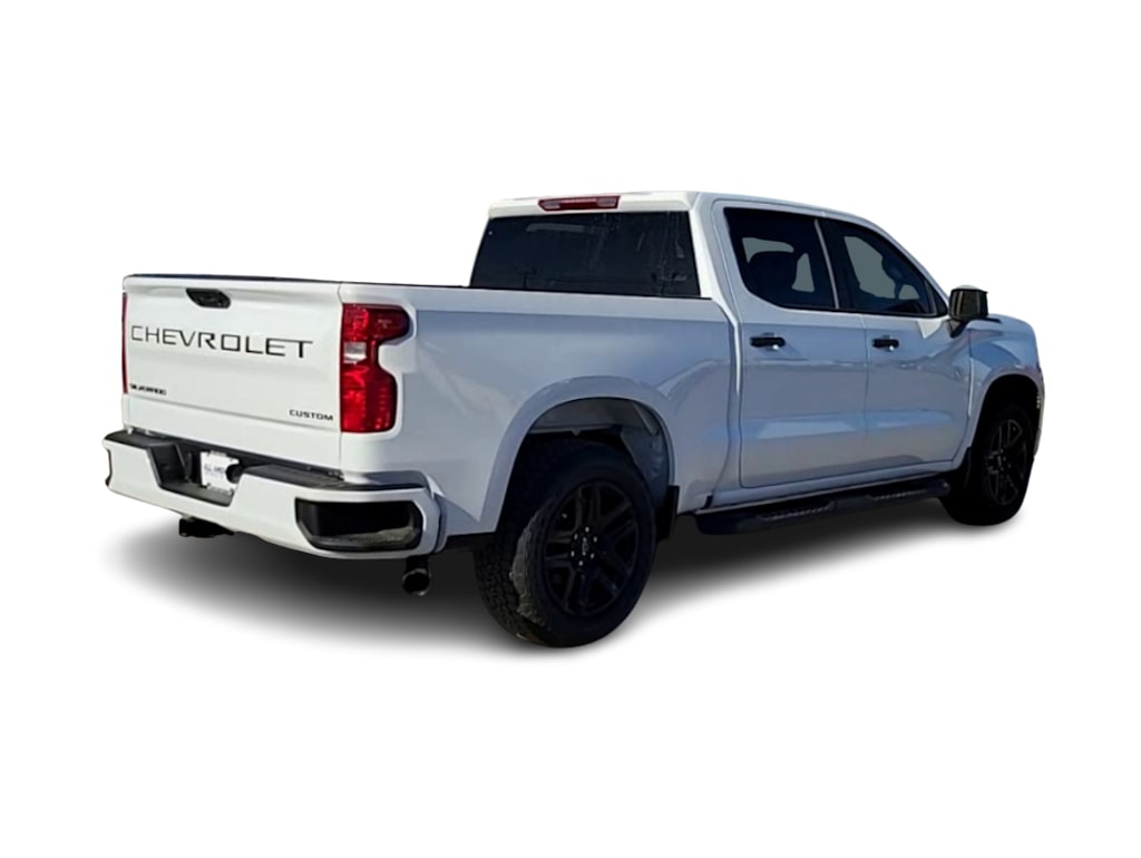 2025 Chevrolet Silverado 1500 Custom 18