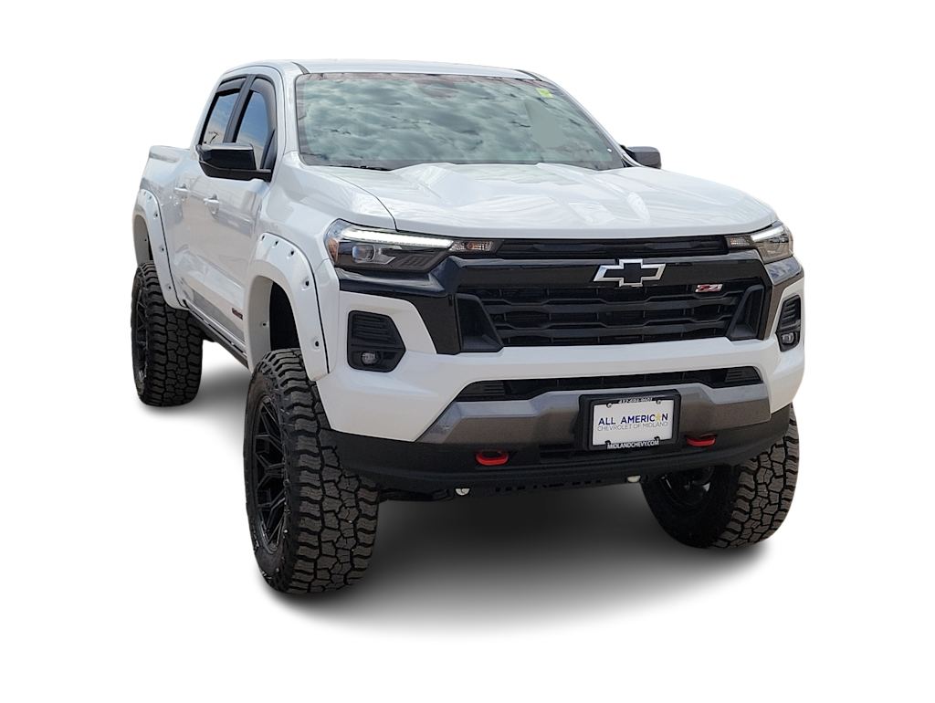Thumbnail: 2026 Chevrolet Colorado - 16