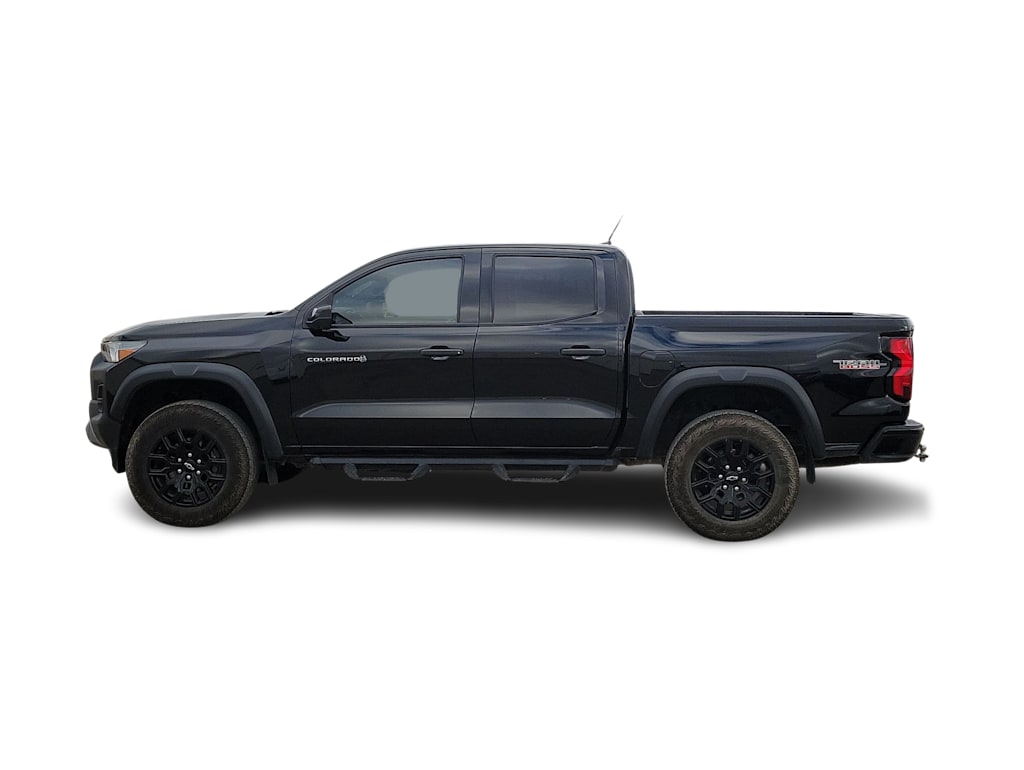 Thumbnail: 2024 Chevrolet Colorado - 2