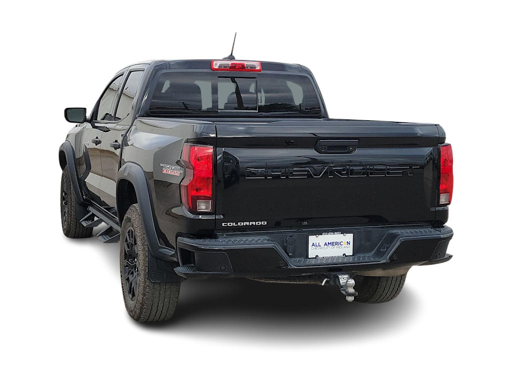 Thumbnail: 2024 Chevrolet Colorado - 3