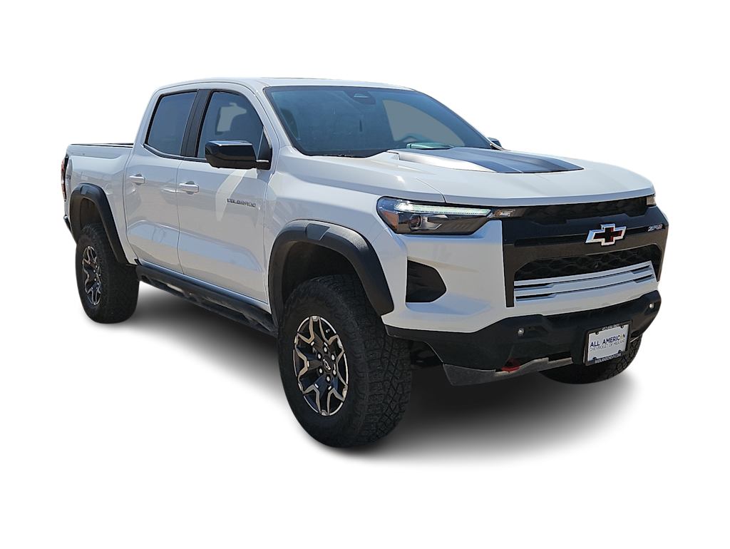 Thumbnail: 2024 Chevrolet Colorado - 19