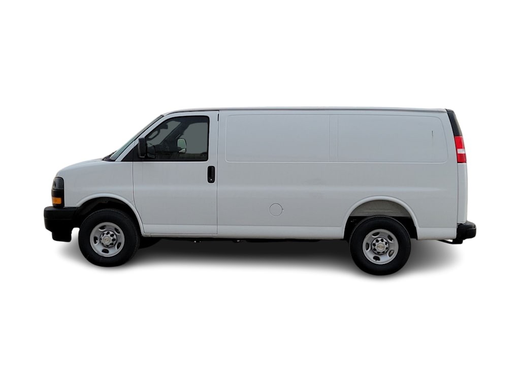 Thumbnail: 2026 Chevrolet Express - 3