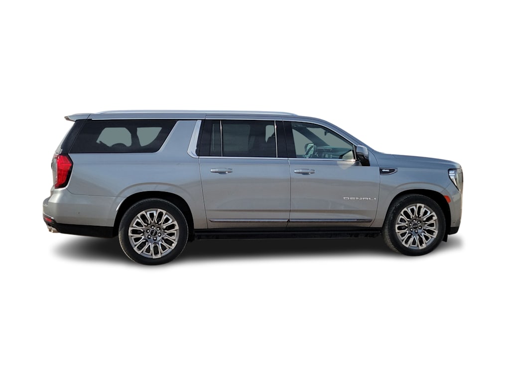 Thumbnail: 2023 GMC Yukon XL - 20