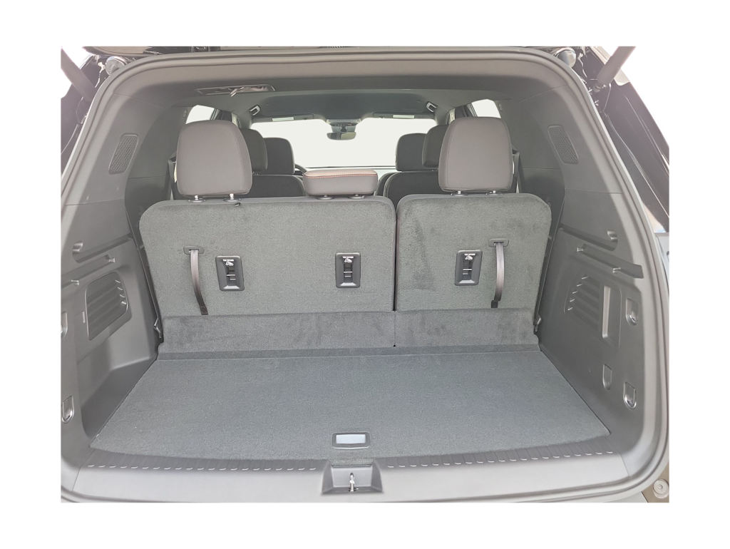 Thumbnail: 2026 Chevrolet Traverse - 16