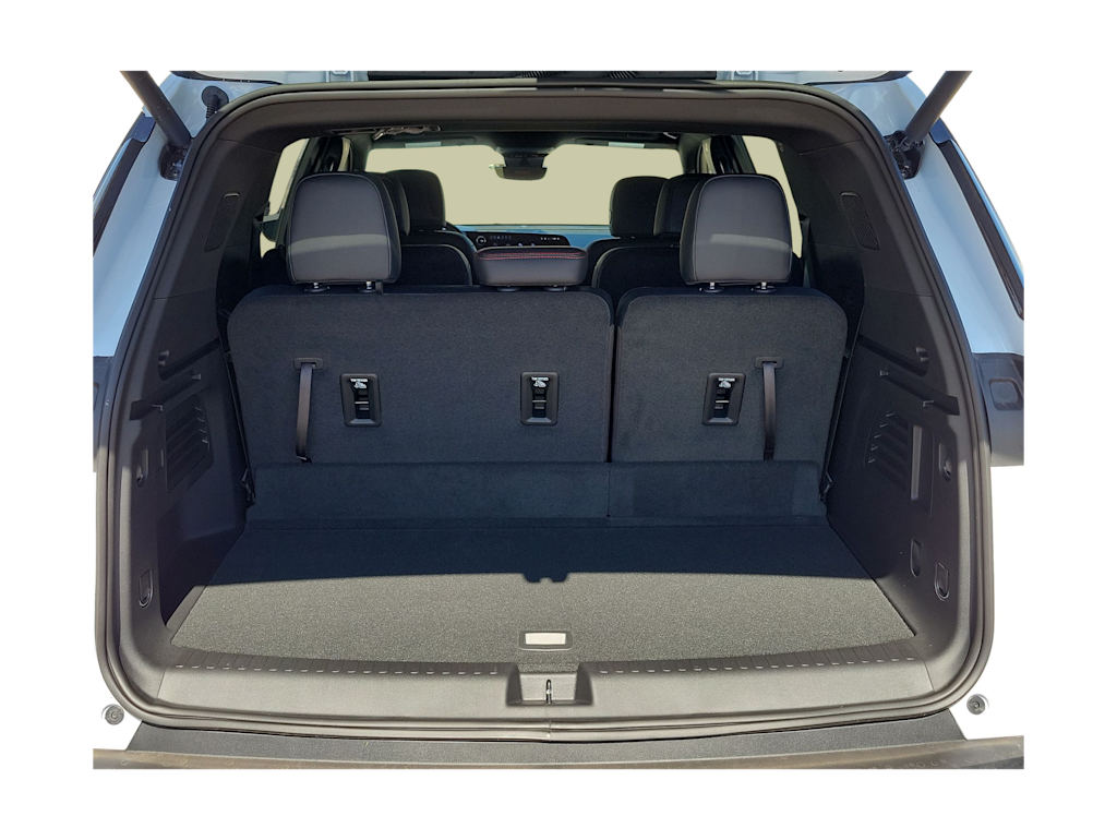 Thumbnail: 2026 Chevrolet Traverse - 16