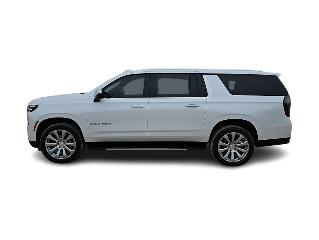 Thumbnail: 2025 Chevrolet Suburban - 3