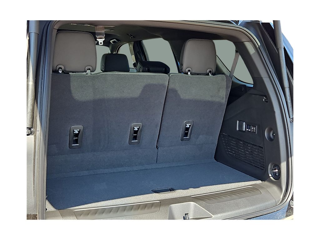 Thumbnail: 2026 Chevrolet Tahoe - 17