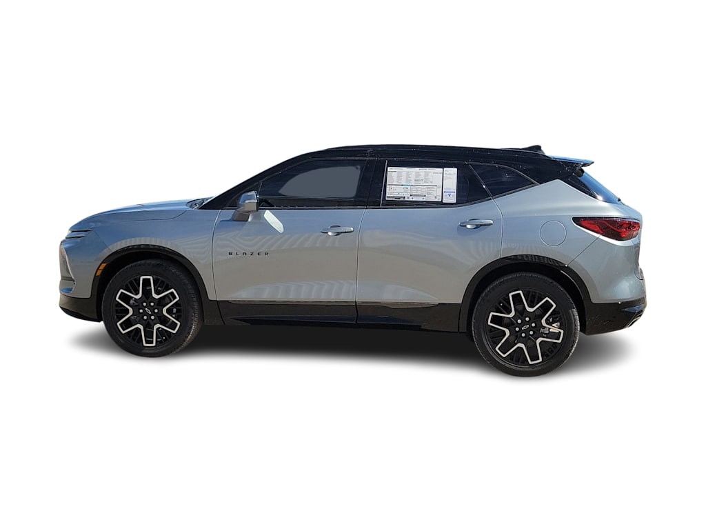 Thumbnail: 2026 Chevrolet Blazer - 3