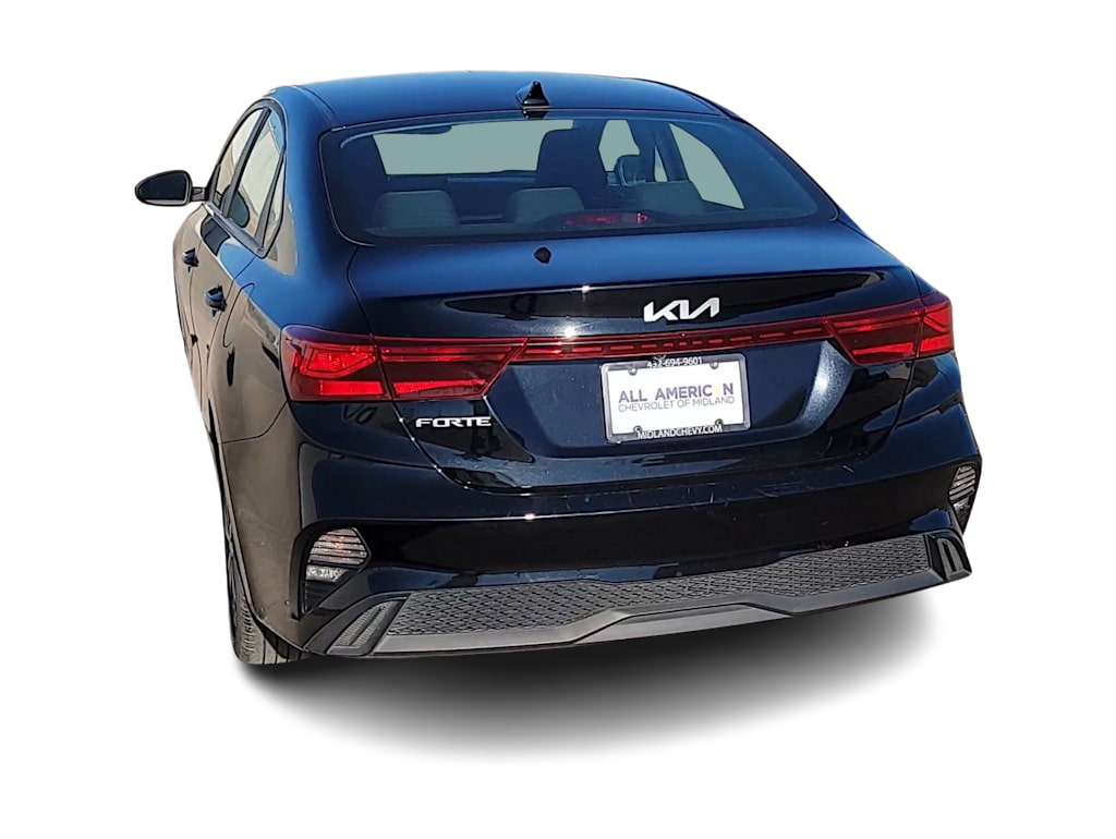 Thumbnail: 2024 Kia Forte - 5