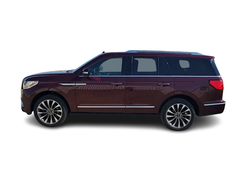 Thumbnail: 2021 Lincoln Navigator - 3