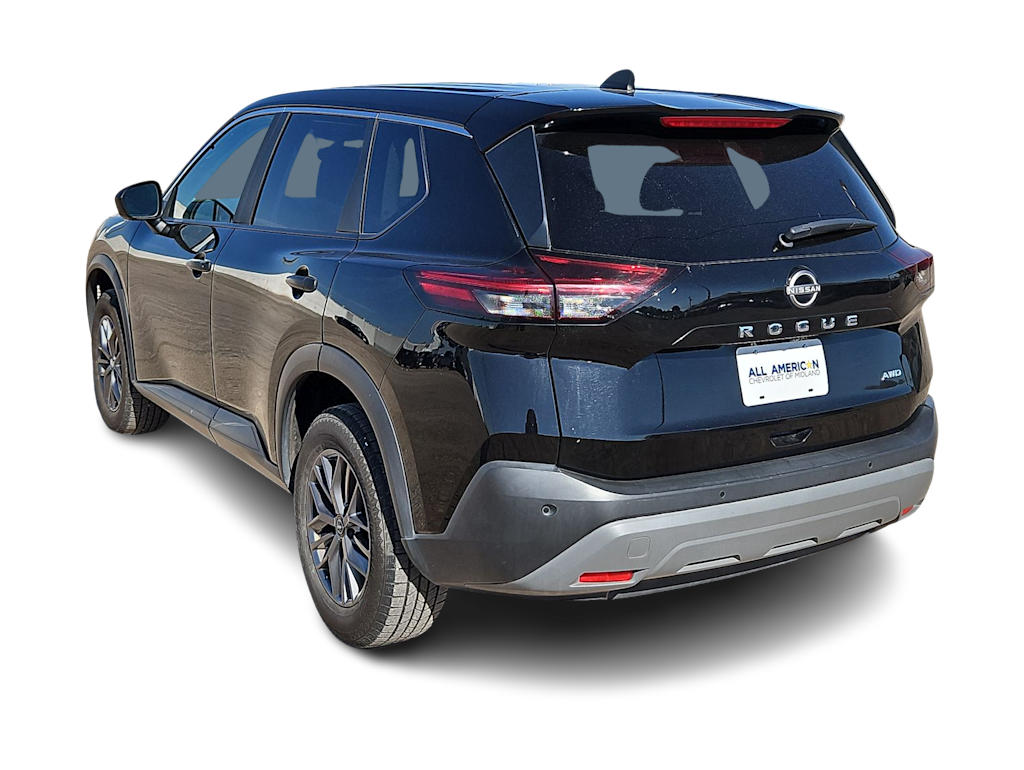 Thumbnail: 2023 Nissan Rogue - 4