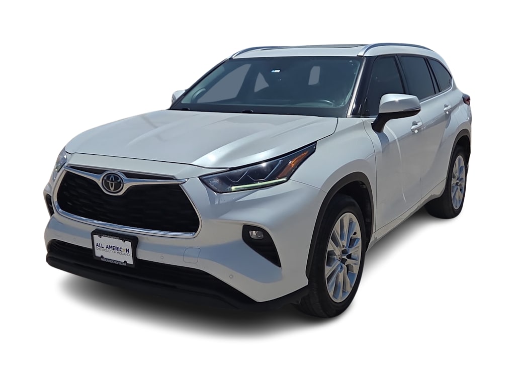 Thumbnail: 2023 Toyota Highlander - 19