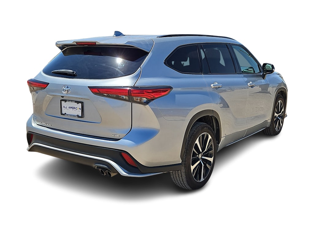 Thumbnail: 2022 Toyota Highlander - 23
