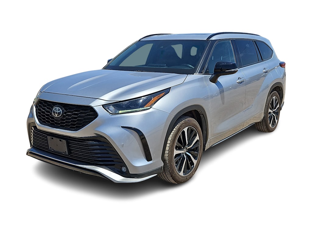 Thumbnail: 2022 Toyota Highlander - 22