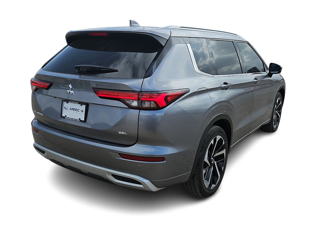 Thumbnail: 2024 Mitsubishi Outlander - 23