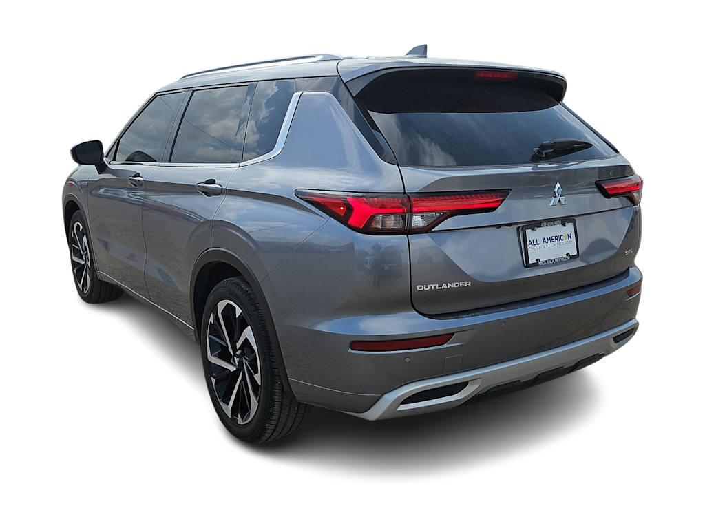Thumbnail: 2024 Mitsubishi Outlander - 4