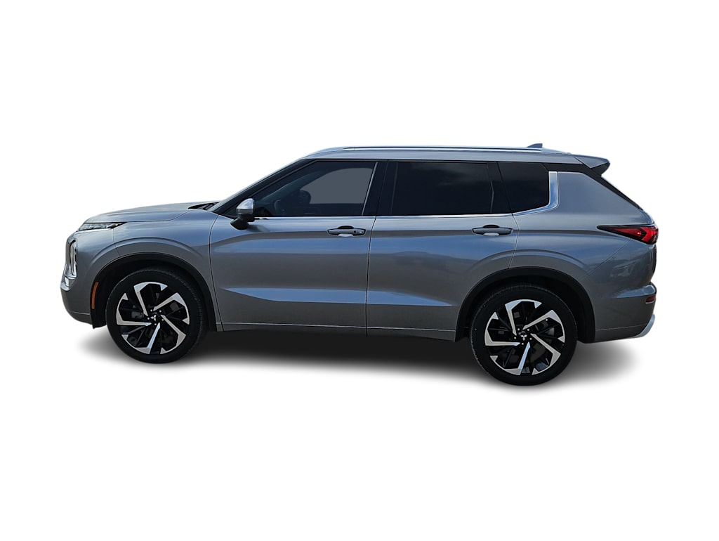 Thumbnail: 2024 Mitsubishi Outlander - 3
