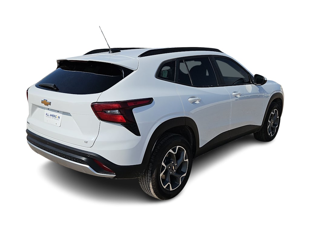 Thumbnail: 2024 Chevrolet Trax - 23