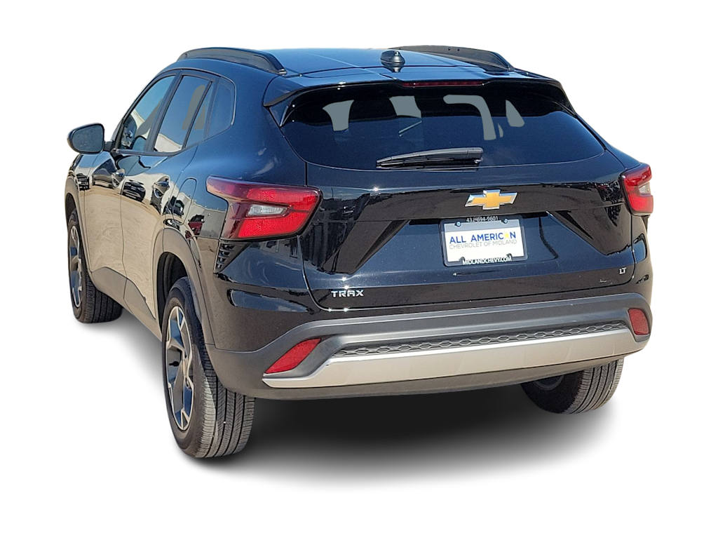 Thumbnail: 2025 Chevrolet Trax - 4