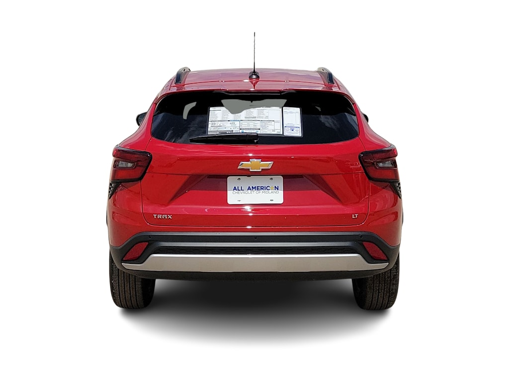 Thumbnail: 2026 Chevrolet Trax - 3