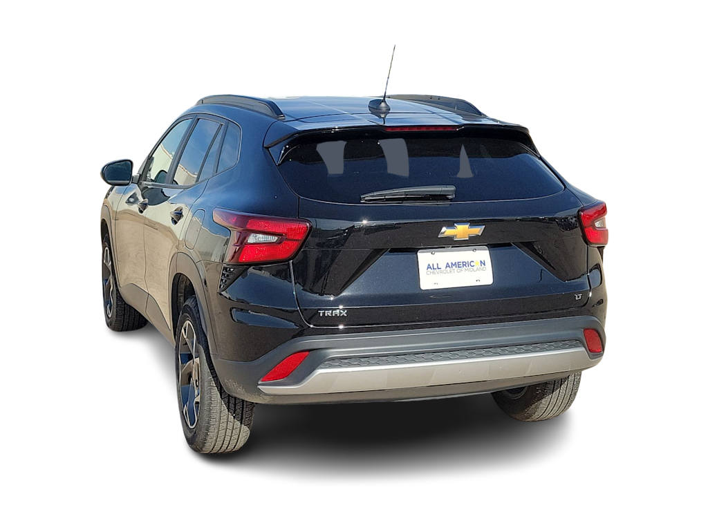 Thumbnail: 2025 Chevrolet Trax - 4