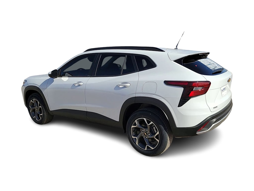 Thumbnail: 2026 Chevrolet Trax - 4