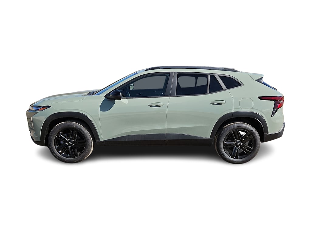 Thumbnail: 2026 Chevrolet Trax - 3